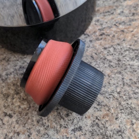 Vintage Riviera Insulated Chrome Pitcher 1 Quart Never Used Original Box - Picture 12 of 14